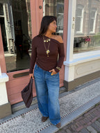 Livia off-shoulder top - bruin