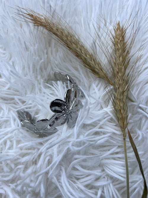 Big flowers bangle