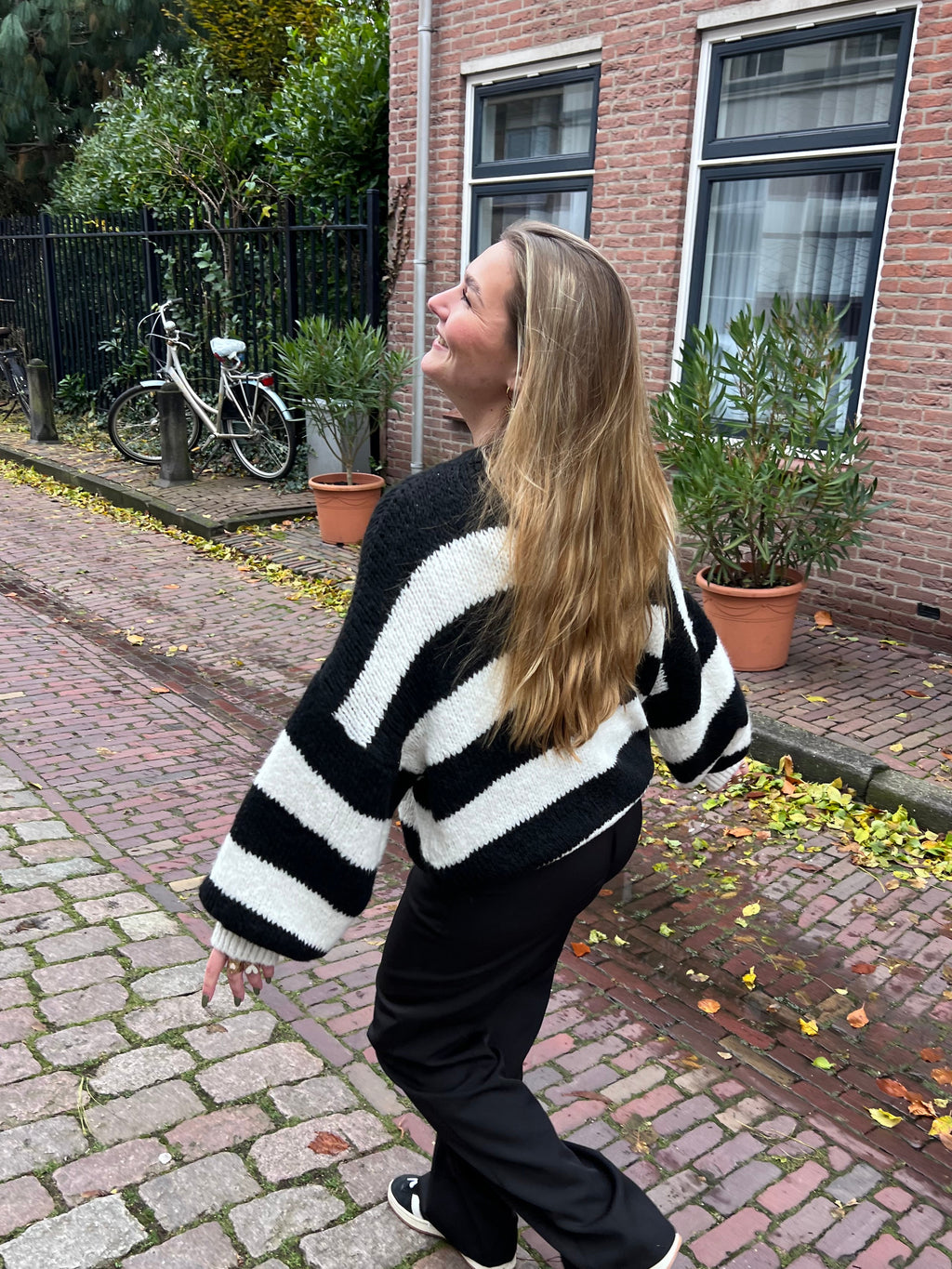 Pleun gebreide trui - zwart/wit