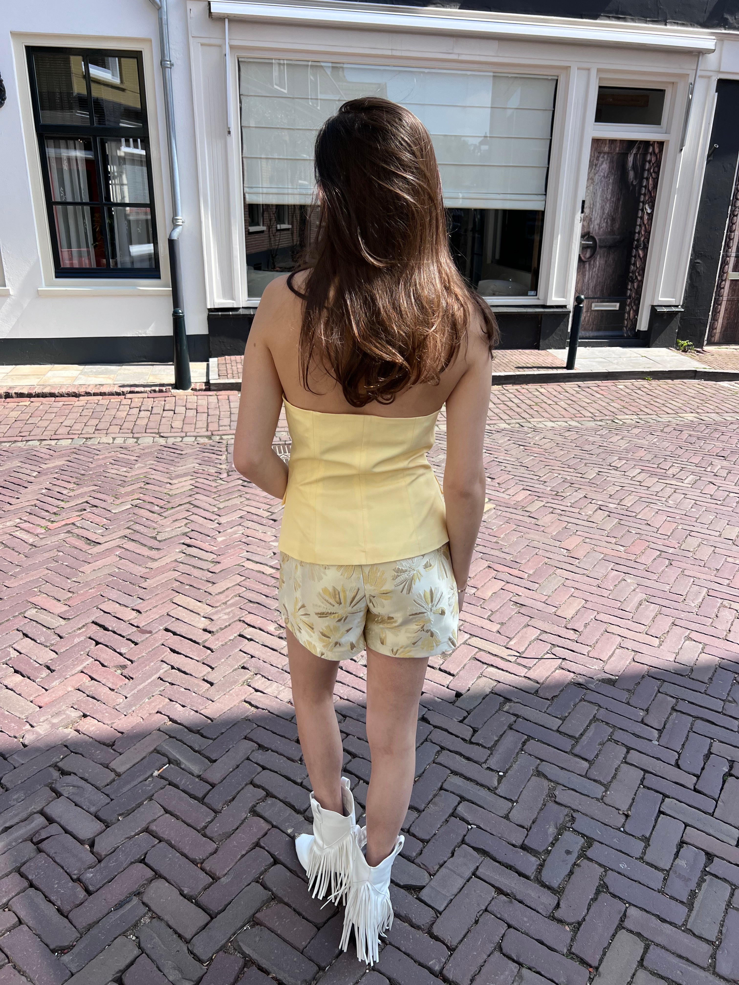 Champagne spring short